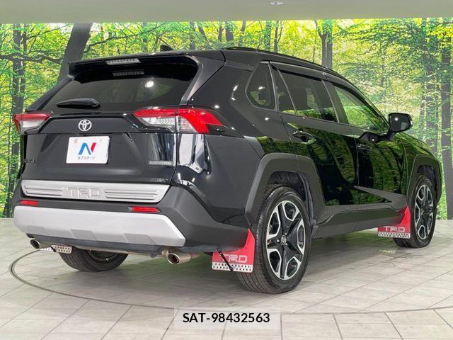 Toyota RAV4 2020-07 8526954-18