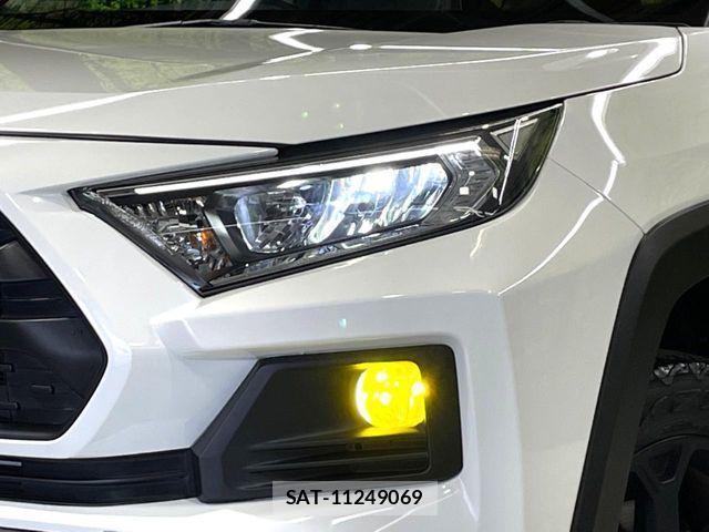 Toyota RAV4 2021-11 8526955-12