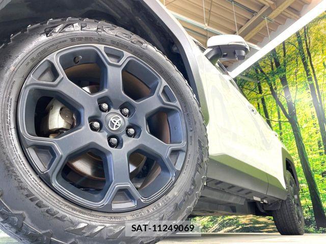 Toyota RAV4 2021-11 8526955-13