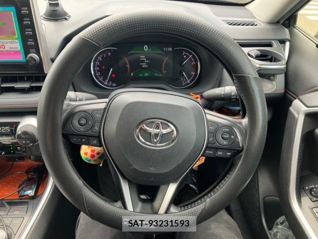 Toyota RAV4 2021-01 8526957-15