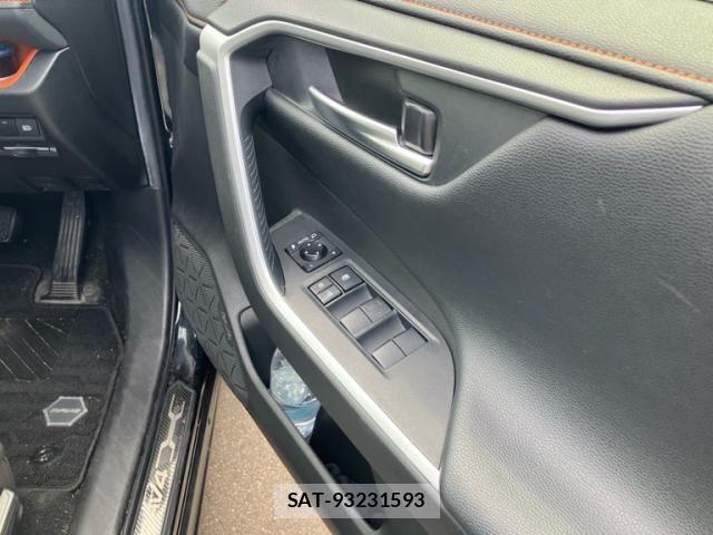 Toyota RAV4 2021-01 8526957-5