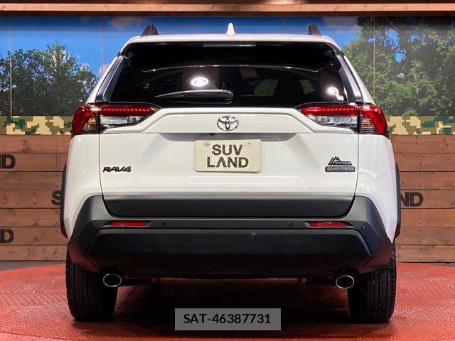 Toyota RAV4 2025-05 8563362-14