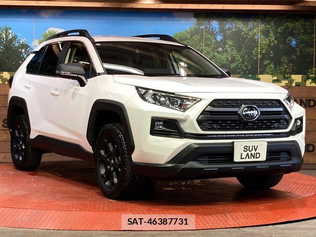 Toyota RAV4 2025-05 8563362-15