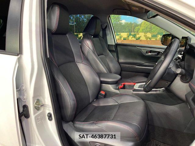 Toyota RAV4 2025-05 8563362-7