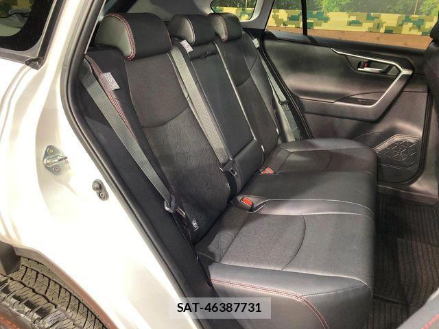 Toyota RAV4 2025-05 8563362-8
