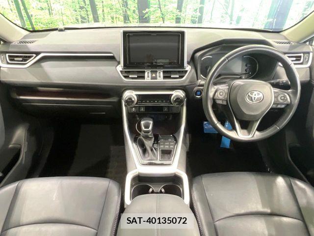Toyota RAV4 2019-10 8563373-1