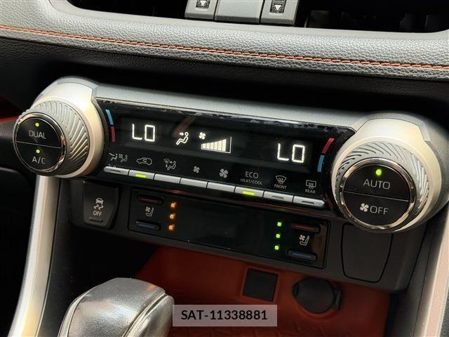 Toyota RAV4 2019-12 8563367-10