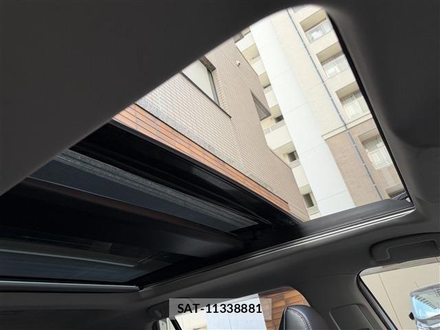 Toyota RAV4 2019-12 8563367-12