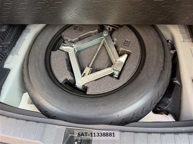 Toyota RAV4 2019-12 8563367-18