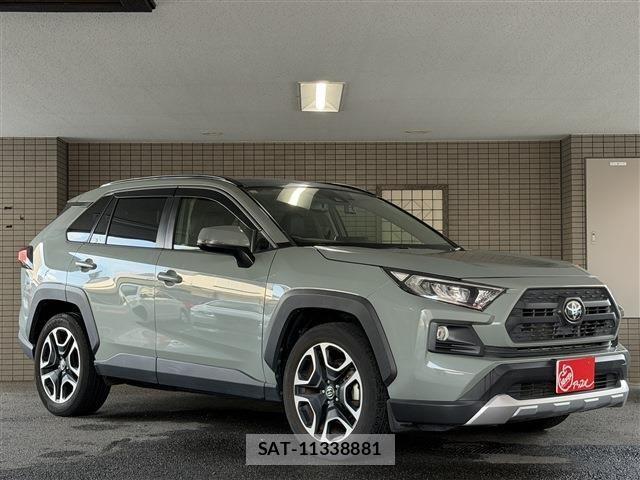 Toyota RAV4 2019-12 8563367-1