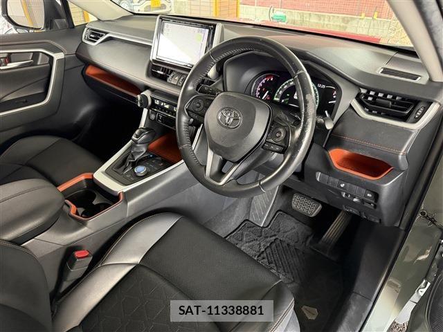 Toyota RAV4 2019-12 8563367-5