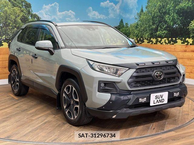 Toyota RAV4 2019-11 8563370-17