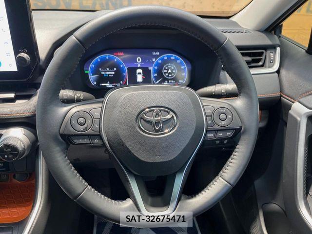 Toyota RAV4 2023-08 8563364-10