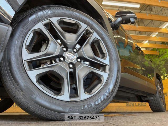 Toyota RAV4 2023-08 8563364-12