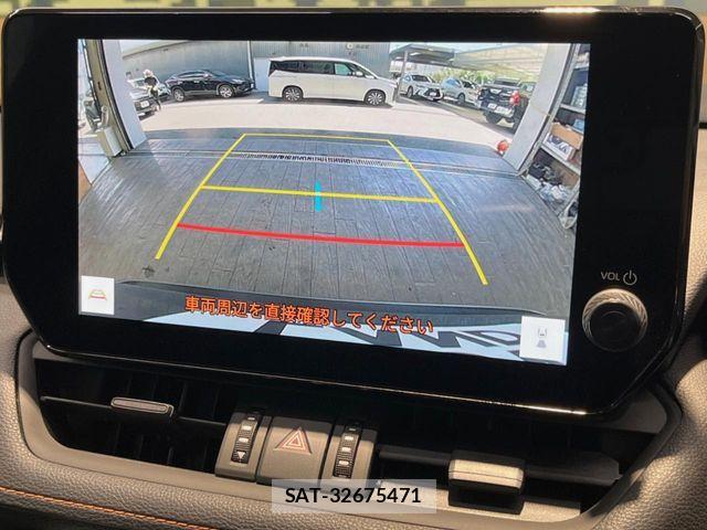 Toyota RAV4 2023-08 8563364-3