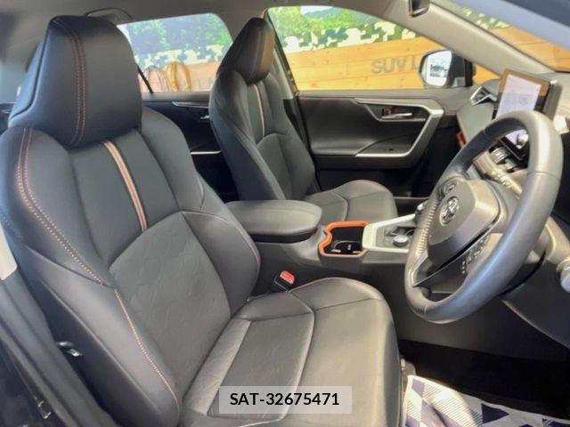 Toyota RAV4 2023-08 8563364-7