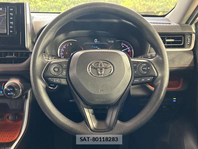 Toyota RAV4 2020-08 8563371-10