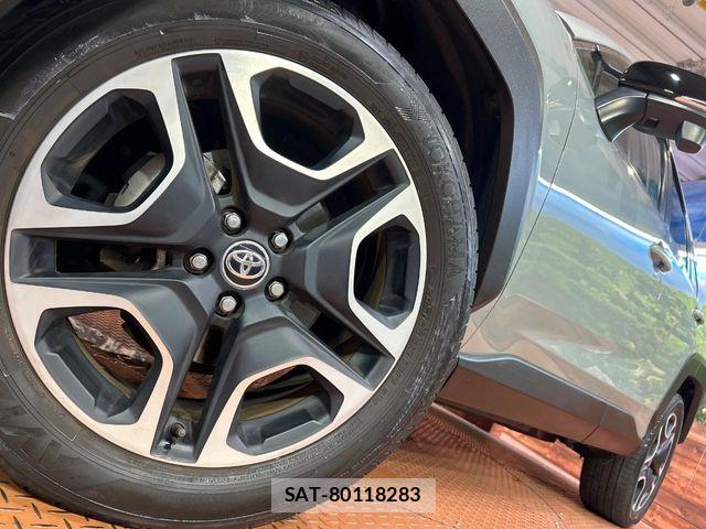 Toyota RAV4 2020-08 8563371-12