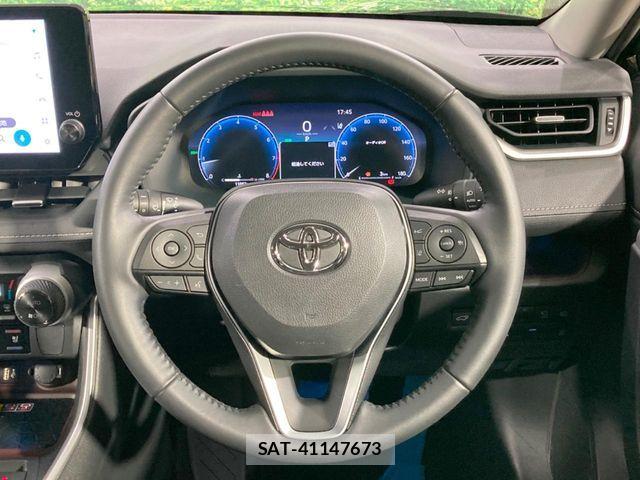 Toyota RAV4 2023-03 8563361-10