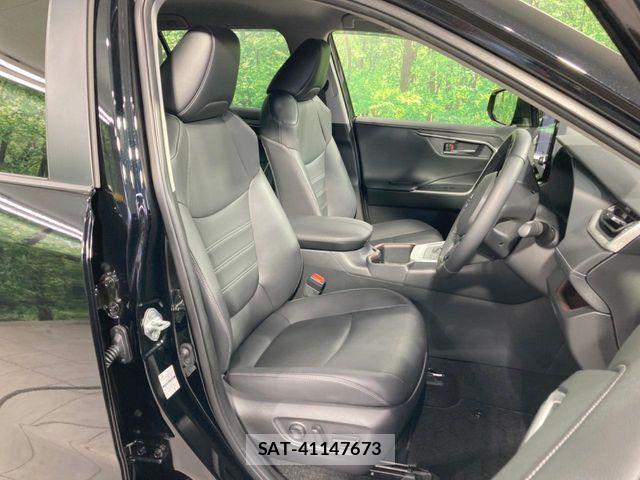 Toyota RAV4 2023-03 8563361-7