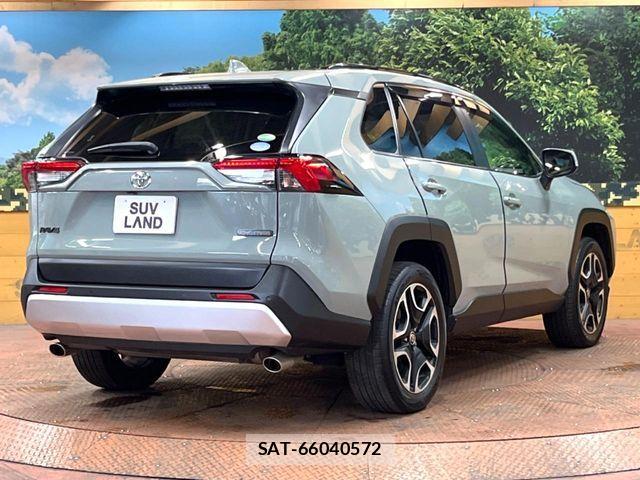Toyota RAV4 2020-07 8563368-16