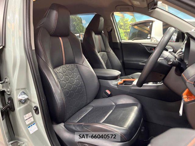 Toyota RAV4 2020-07 8563368-7