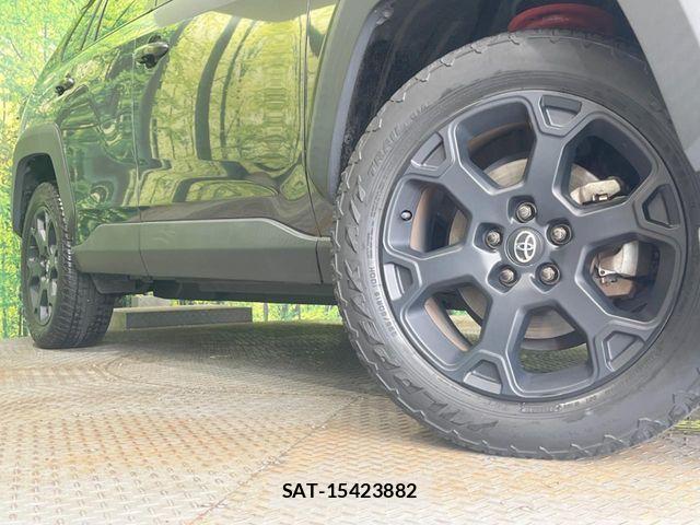 Toyota RAV4 2021-11 8563365-12