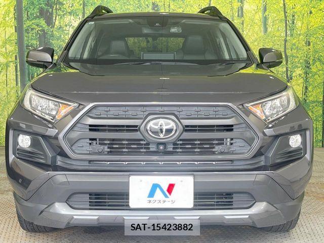 Toyota RAV4 2021-11 8563365-13