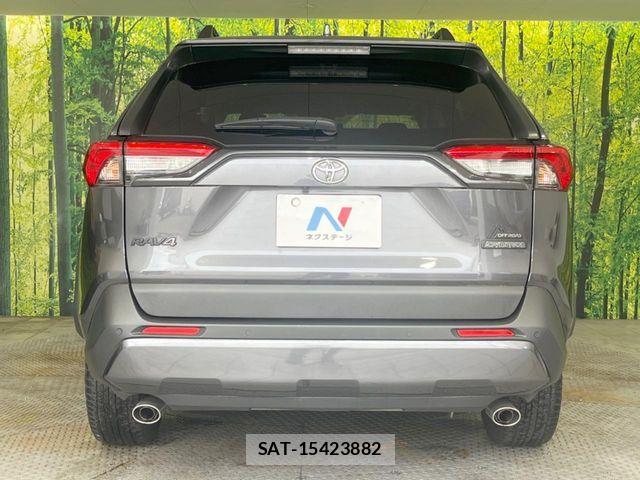 Toyota RAV4 2021-11 8563365-14