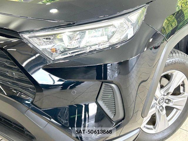 Toyota RAV4 2023-12 8563369-11