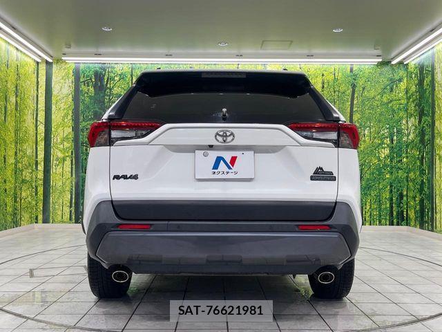 Toyota RAV4 2022-01 8563366-14