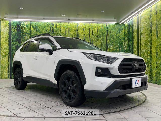 Toyota RAV4 2022-01 8563366-15