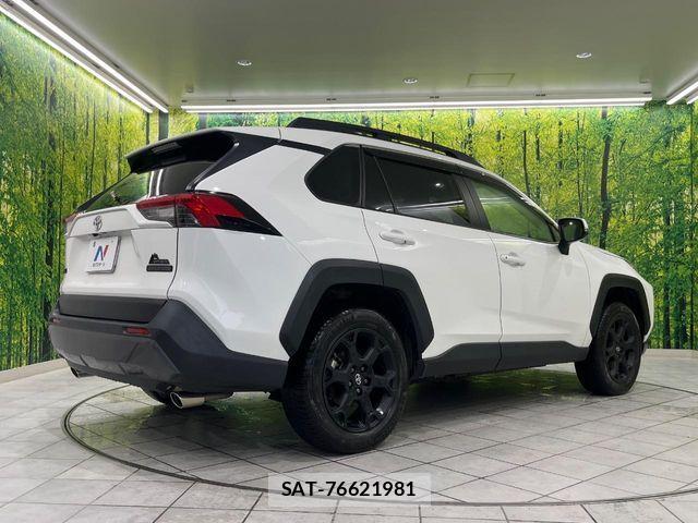 Toyota RAV4 2022-01 8563366-16
