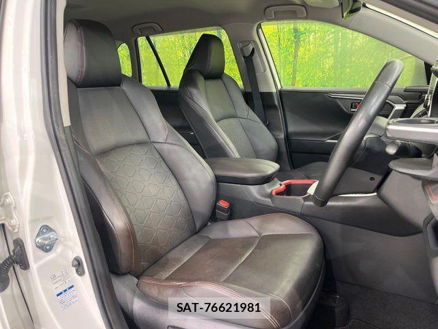 Toyota RAV4 2022-01 8563366-7