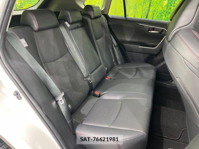 Toyota RAV4 2022-01 8563366-8