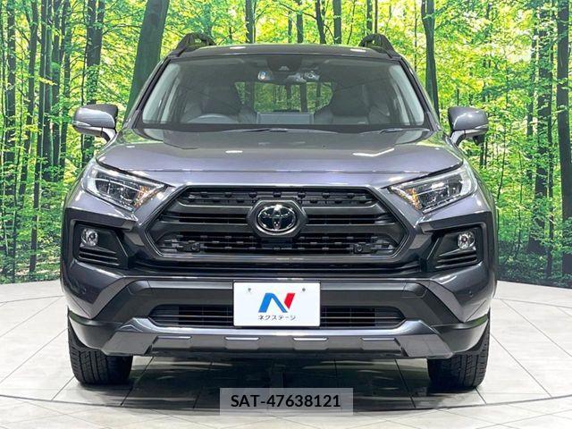 Toyota RAV4 2021-11 8628622-13