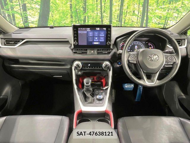 Toyota RAV4 2021-11 8628622-1