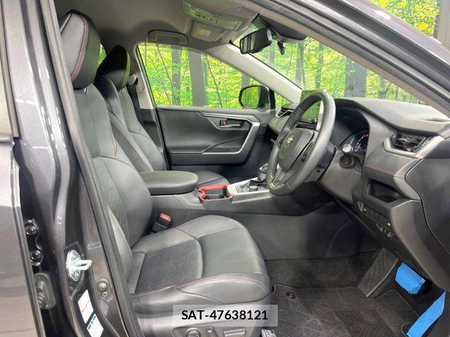 Toyota RAV4 2021-11 8628622-7