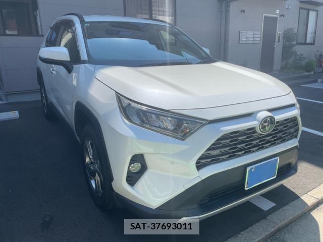 Toyota RAV4 2019-06 8628629-0