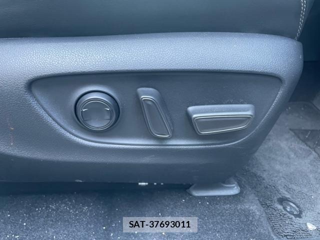 Toyota RAV4 2019-06 8628629-12