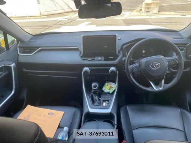 Toyota RAV4 2019-06 8628629-15