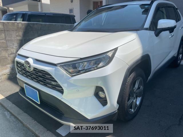 Toyota RAV4 2019-06 8628629-1