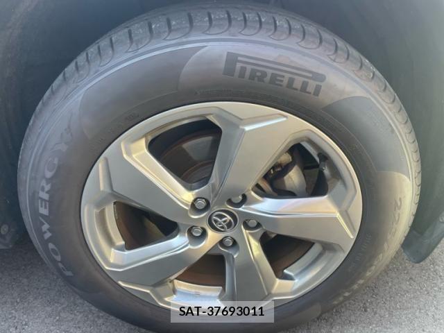 Toyota RAV4 2019-06 8628629-4