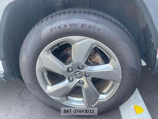 Toyota RAV4 2019-06 8628629-6