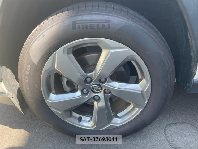 Toyota RAV4 2019-06 8628629-7