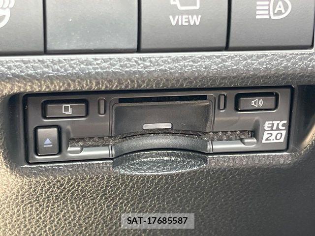 Toyota RAV4 2023-10 8628616-10