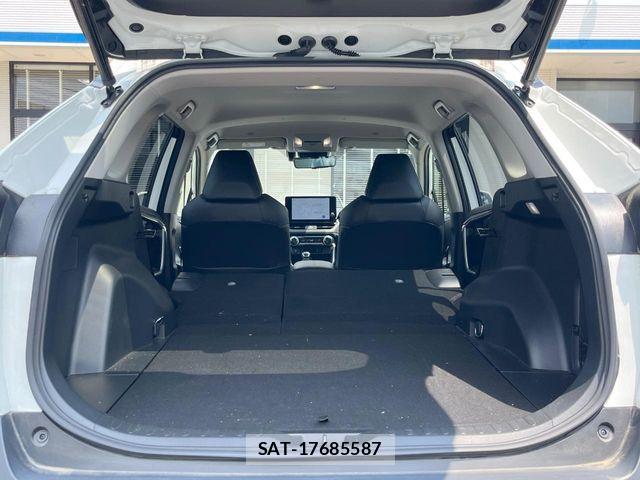 Toyota RAV4 2023-10 8628616-14
