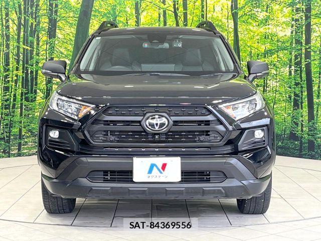 Toyota RAV4 2023-06 8628617-13