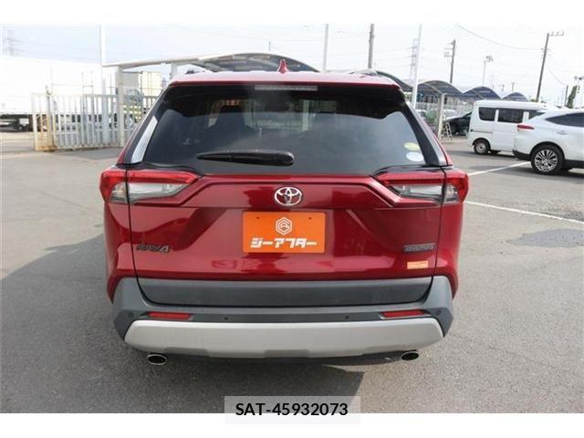 Toyota RAV4 2019-04 8628625-10