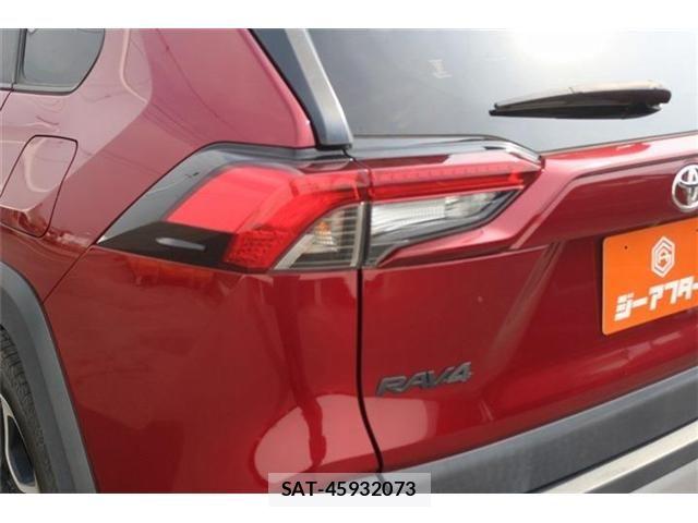 Toyota RAV4 2019-04 8628625-11